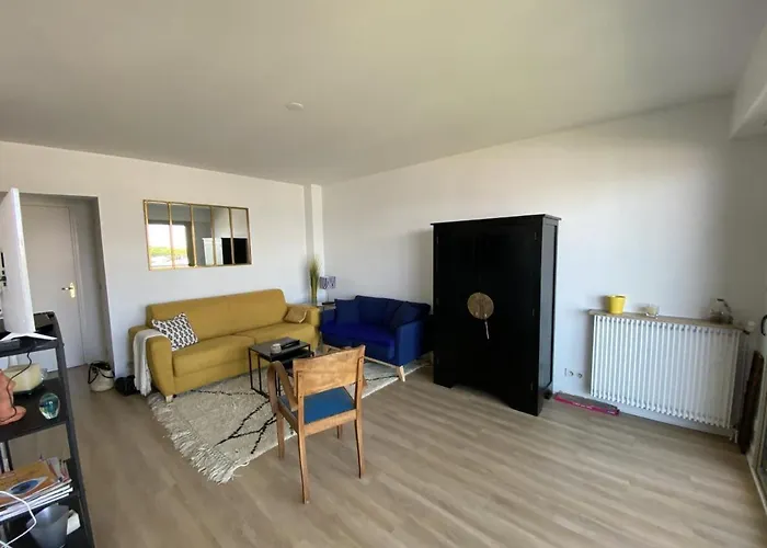 T3 Avec Terrasse, Parking Et Wifi A - Fr-1-374-163 شقة *